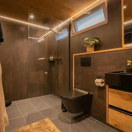 Modern For Two * Alt St. Johann